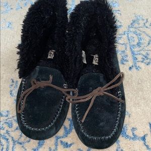 Black Sheerling Ugg slippers